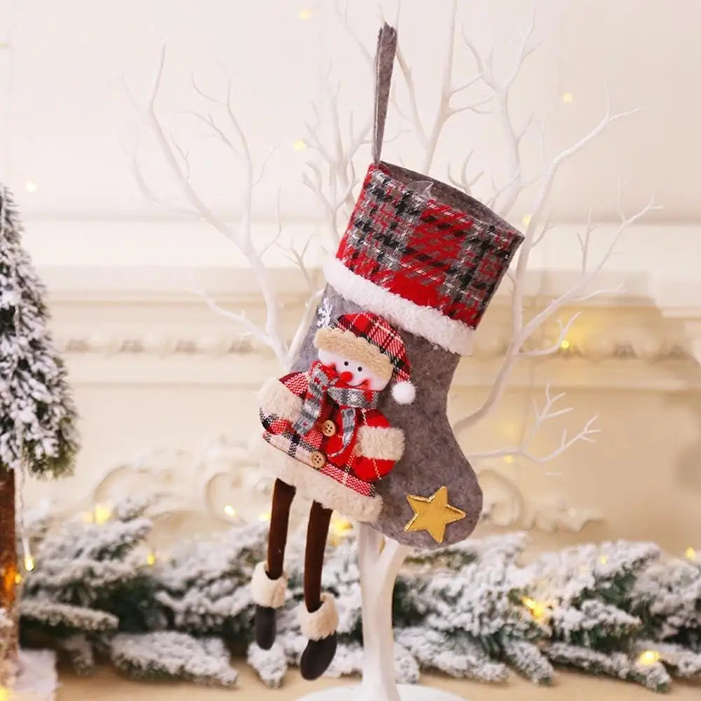 Festive Christmas Socks & Tree Pendant Set - Image 7