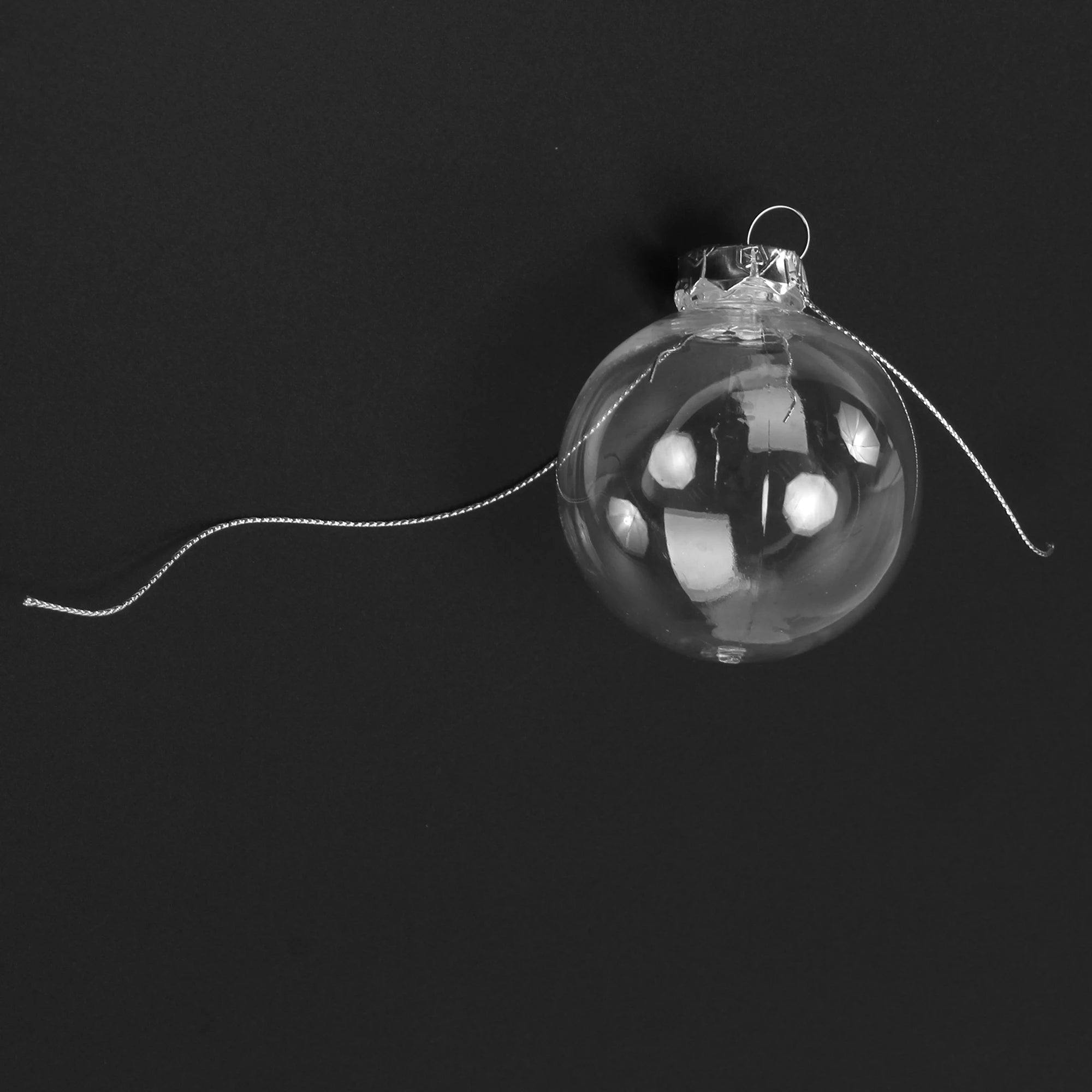 Clear Fillable Christmas Ball Ornaments for Festive Decor - Image 10