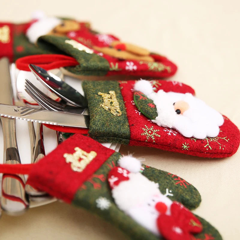 Festive Cutlery Holders for Holiday Table Decor - Image 3