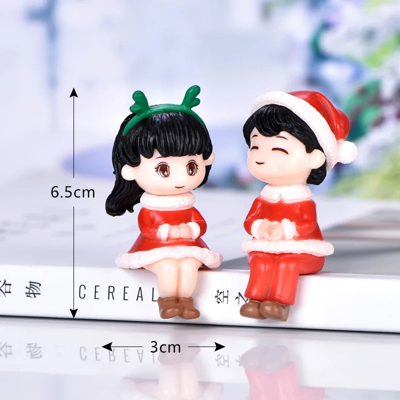 Charming Mini Christmas Couple Figurine Ornament - Image 23