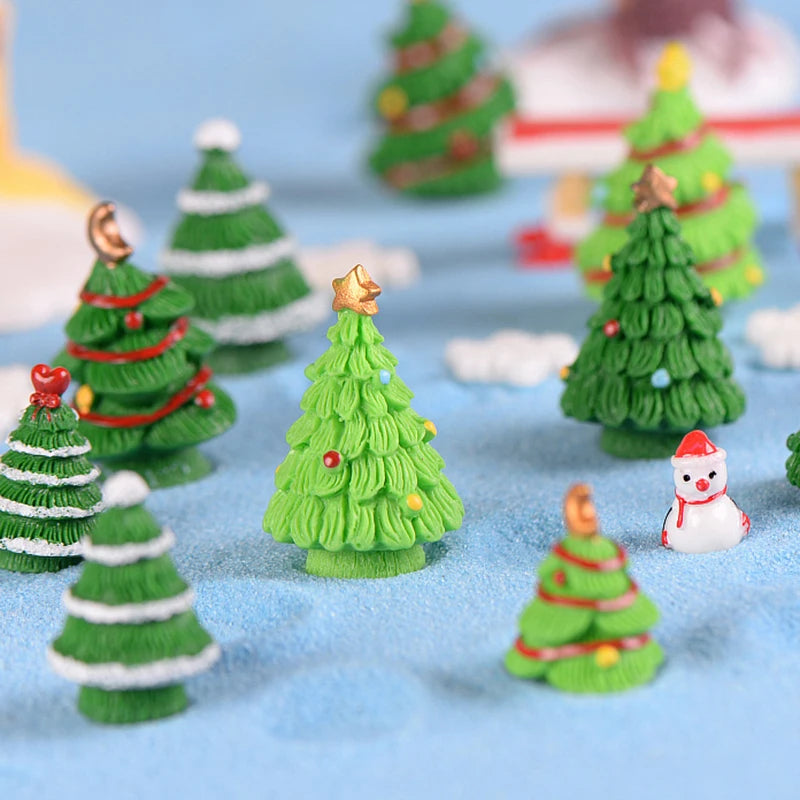 Charming Mini Christmas Couple Figurine Ornament - Image 43