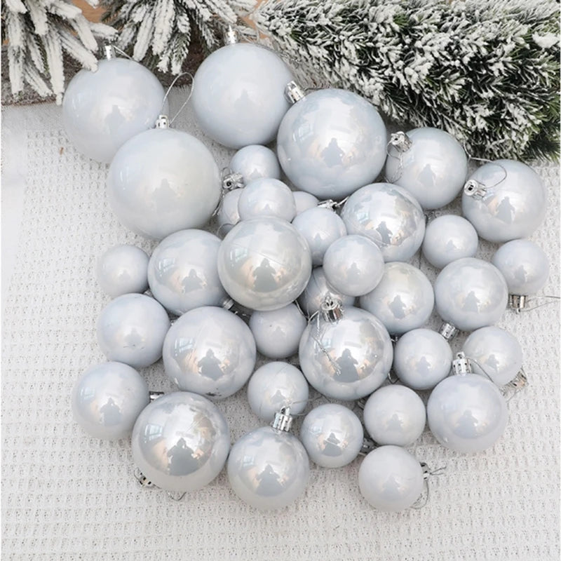 Charming Christmas Tree Bauble Set - Festive Decor - Image 9