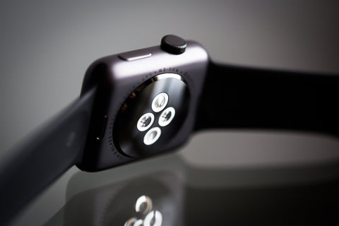 Back image of the Apple Watch Series 9 showing the O2 Sensors