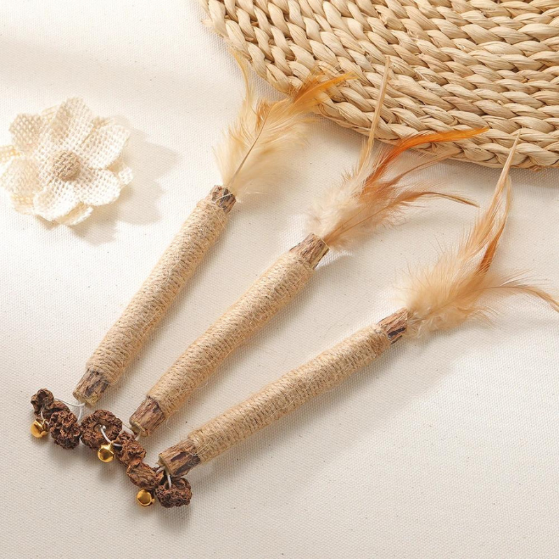 FelineChew - Natural Dental Hygiene Silvervine Sticks - Happy product image