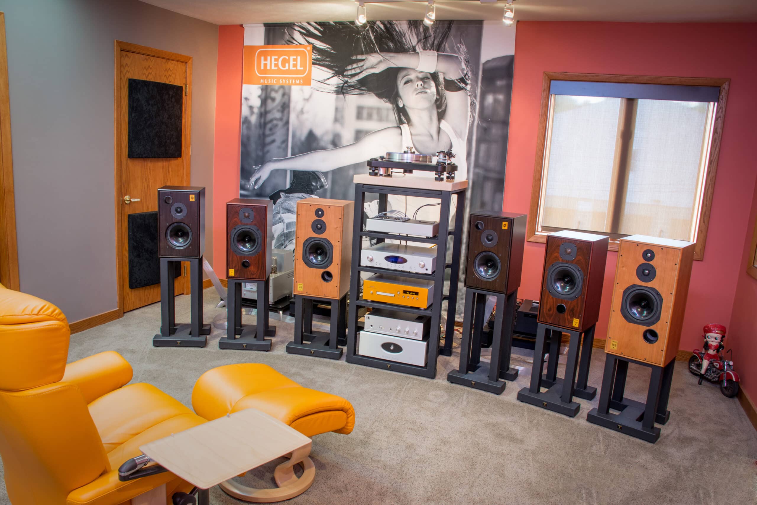 A 2-channel demo room at Northern Audio.