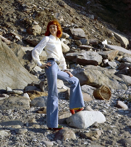 Dig those bell bottom jeans. Courtesy of Wikimedia Commons/Mike Powell.