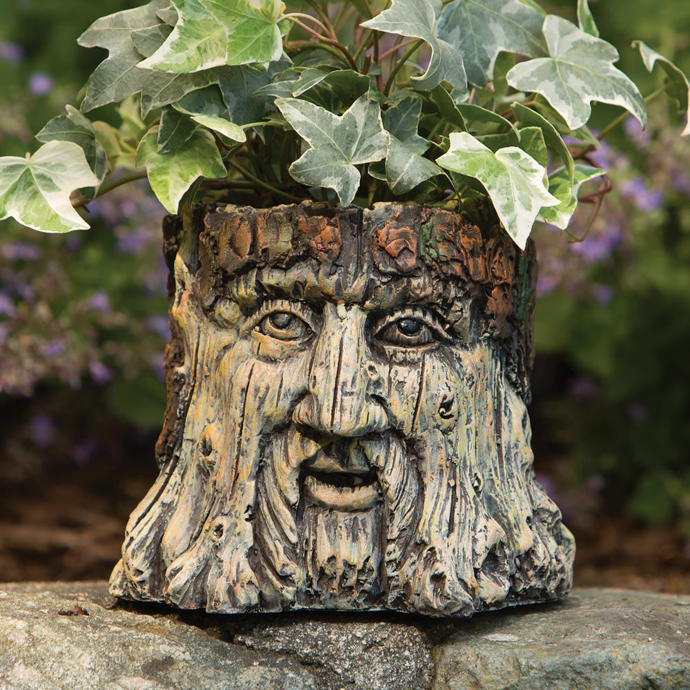 Relaxing Gnome Pool Garden Art – Bits and Pieces UK