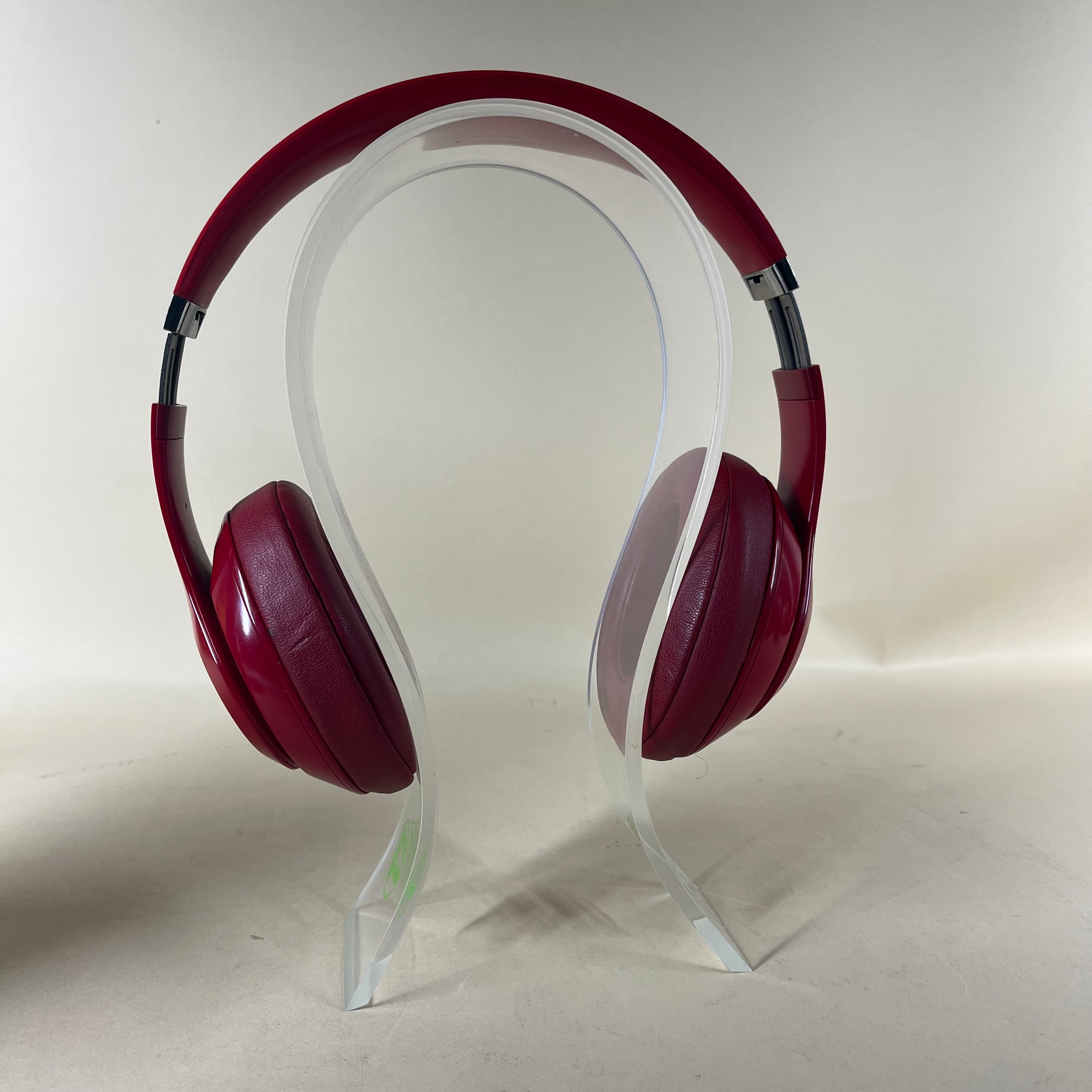 Beats Studio3 Wireless Over-Ear Bluetooth Headphones Red MX3X2LL/A