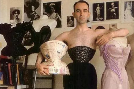 Man in Corsets Trend: Male Corsetry Example with Photos – Miss