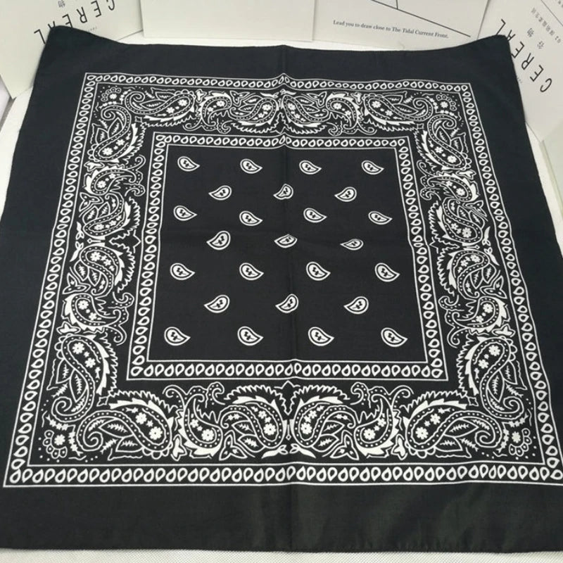 Bandana Noir et Carré Style Hip Hop - - L'Atelier du Foulard