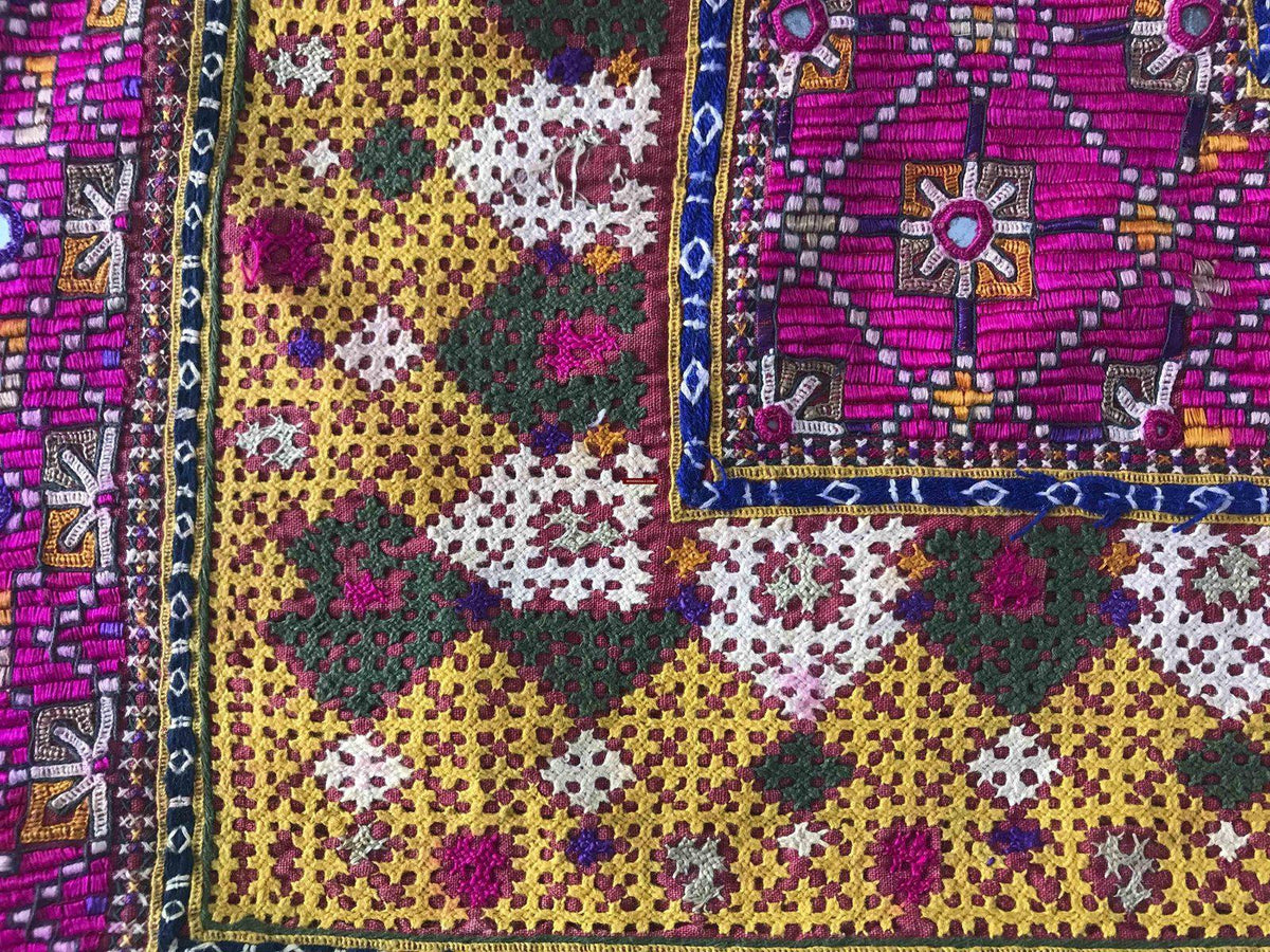1153 SOLD Rare Museum Quality Sindh Pillow Case - 1940-1950s-WOVENSOULS ...