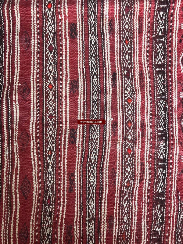 https://cdn.shopify.com/s/files/1/0672/7855/products/1321-antique-tunisian-mushtia-mouchtiya-shawl-textile-art-masterpiece-5_600x.jpg?v=1633088645