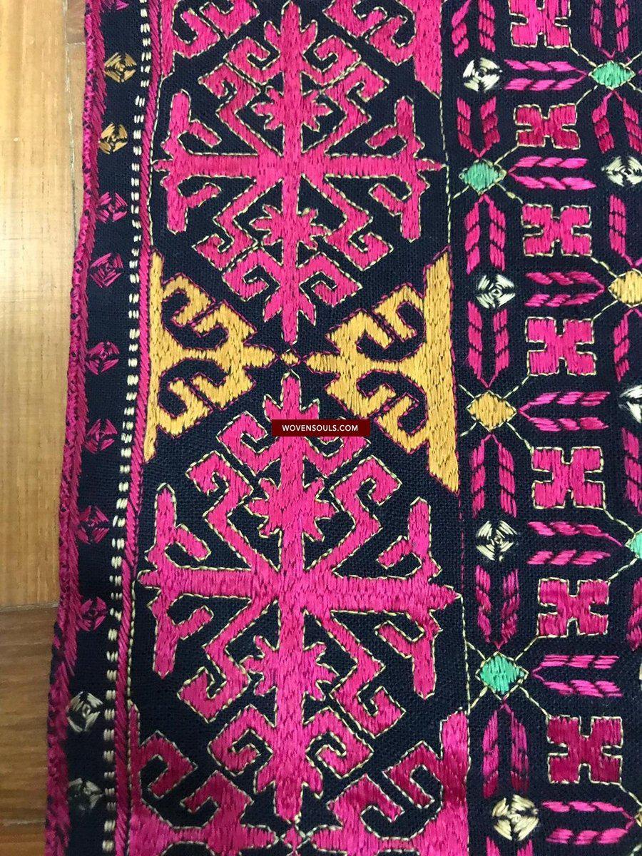 1351 Antique Textile Turban Panel with Embroidery from Kohistan / Swat ...