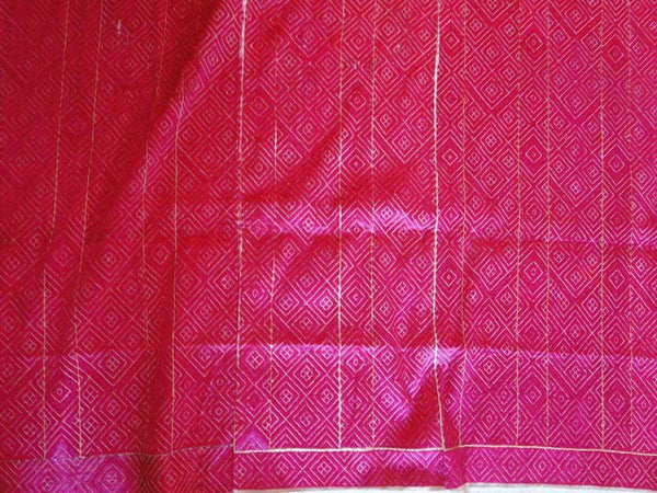1425 Old Lehariya Thirma Bagh Phulkari in Pink Silk - Small Lozenges ...