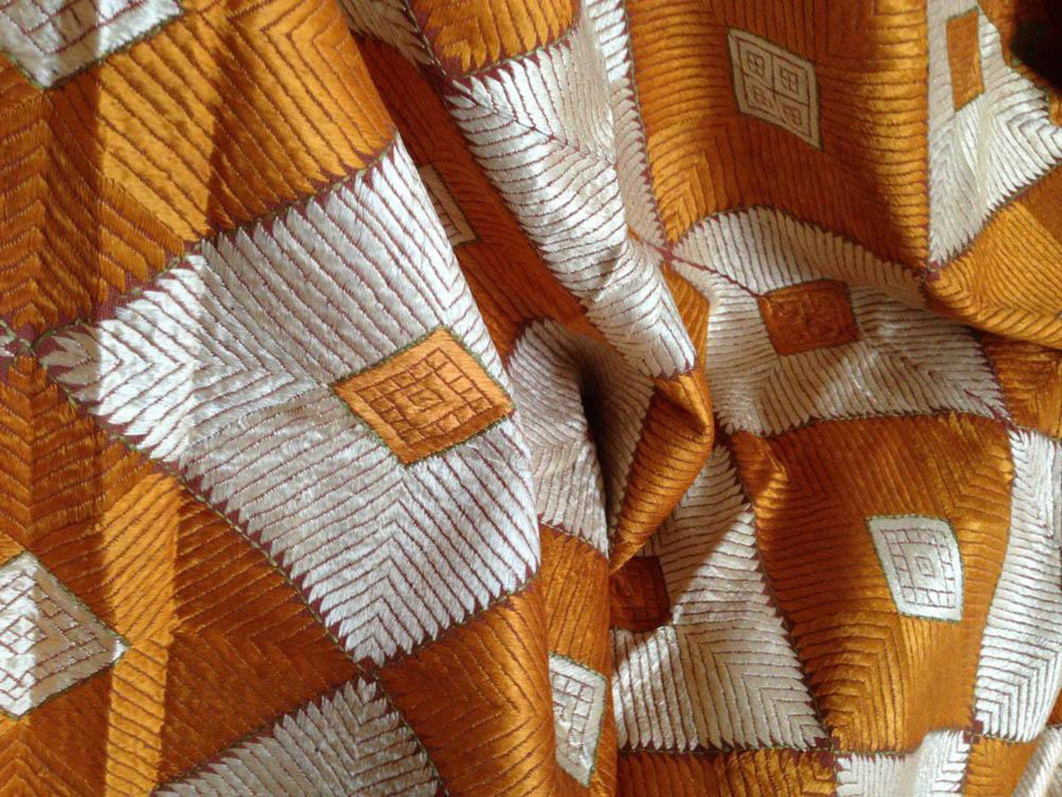 670 Patanga Bagh Phulkari Indian Textile Art Embroidery Silk Wovensouls