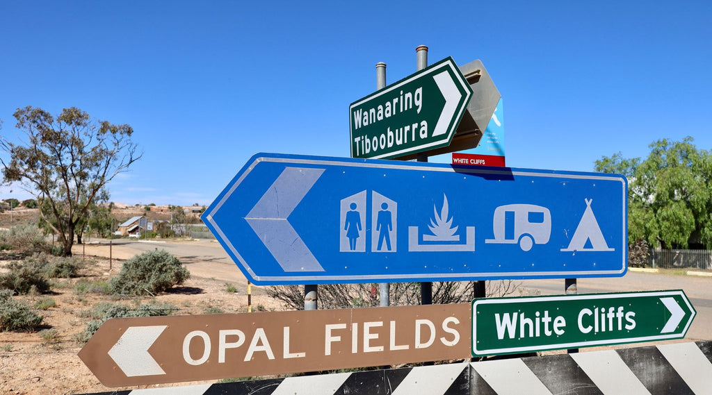 GOOD SIGNS CAMP GROUNDS OPAL FIELDS WHITE CLIFFS