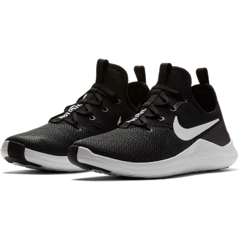 nike women tr 8