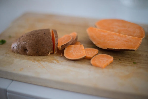 Sweet potatoes offer a delicious and low-purine alternative to traditional potatoes for gout patients.