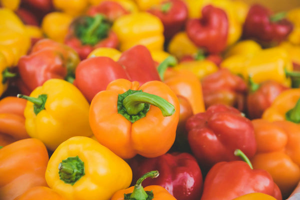 Bell peppers can help lower gout risk as a low-purine vegetable, and also offers additional vitamin C and antioxidants.