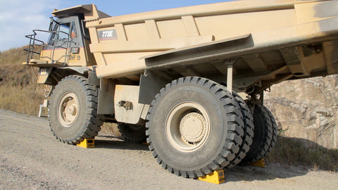 Large lightweight wheel chocks