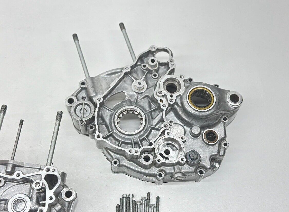 2020 KTM 350 EXC-F Engine Cases Left Right Bottom End Half Side SXF Husqvarna FC