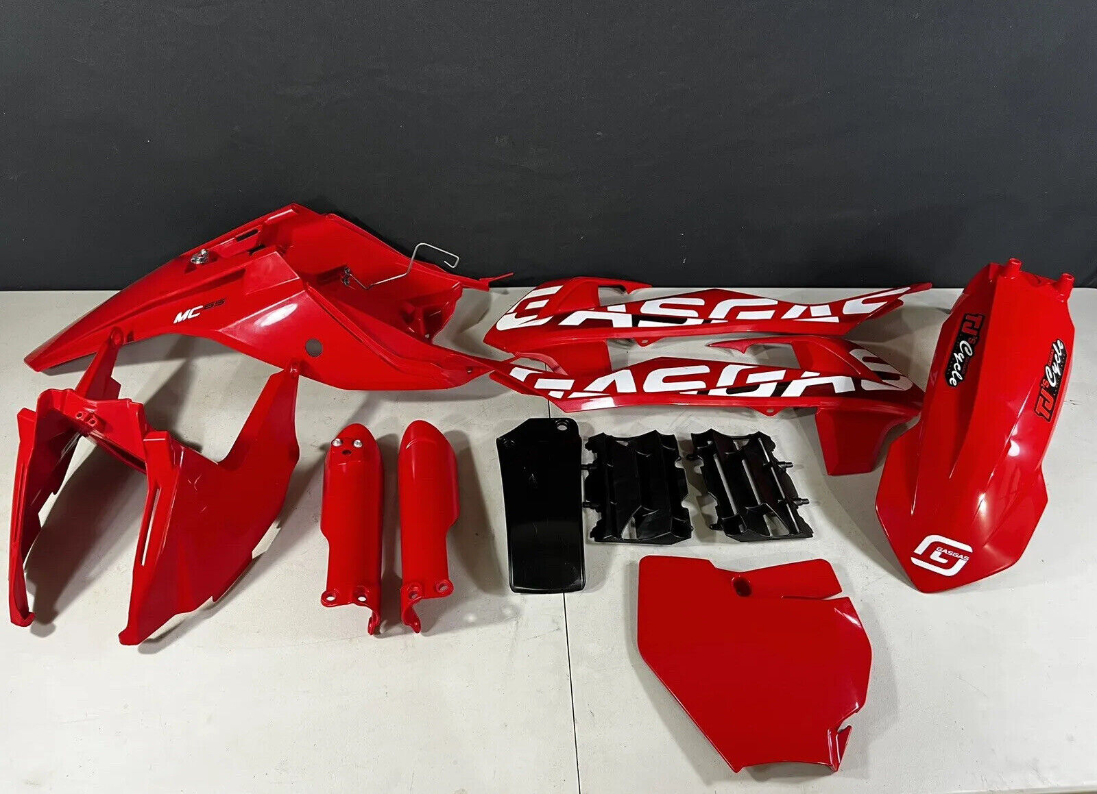 2023 Gasgas MC65 Plastic Kit OEM Fenders Shrouds Side Panels Red MC 65 2021-2023