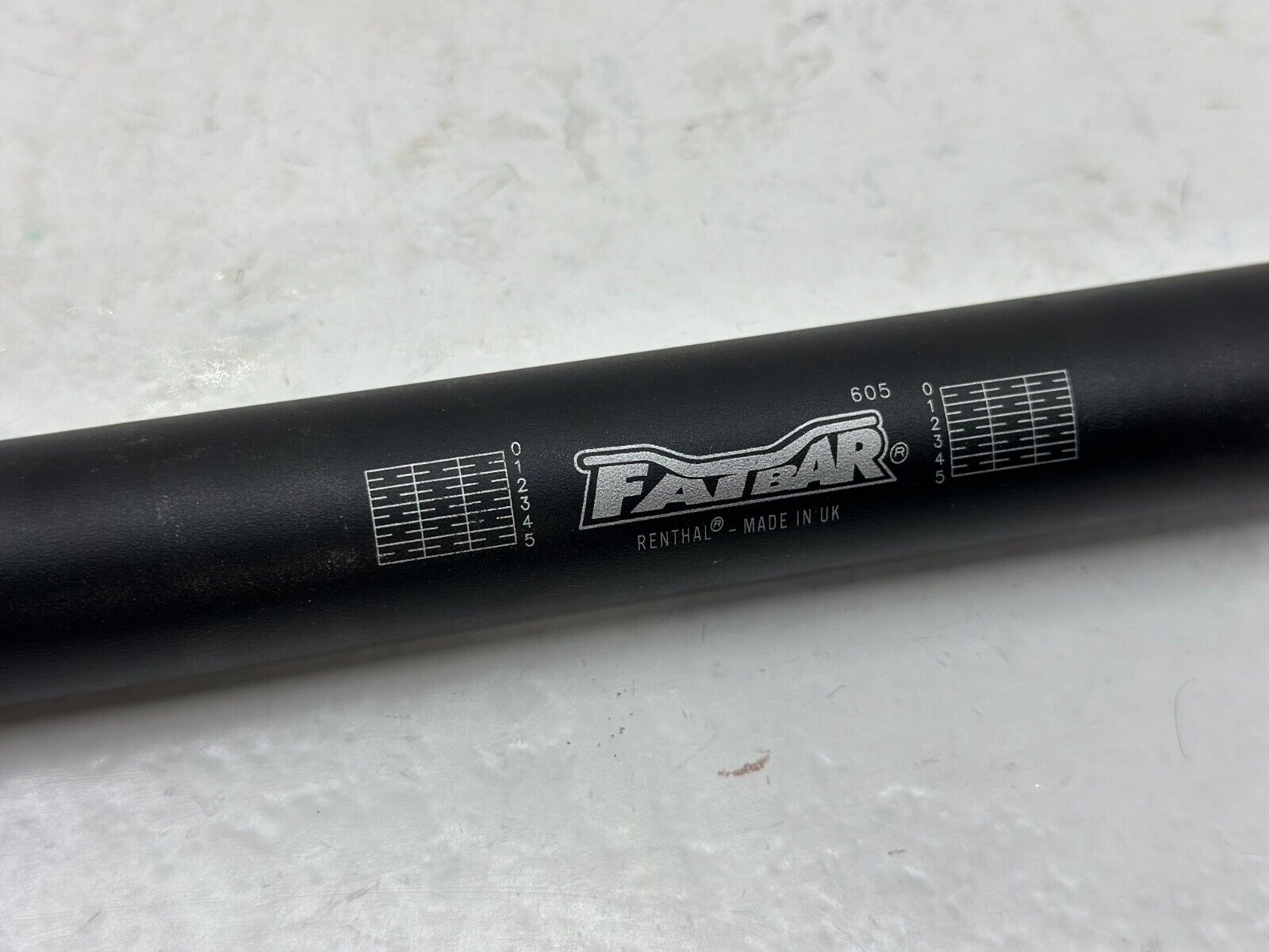 605 Renthal Fat Bar Handlebar 1-1/8 Inch Black Handle Bar Aluminum Stock