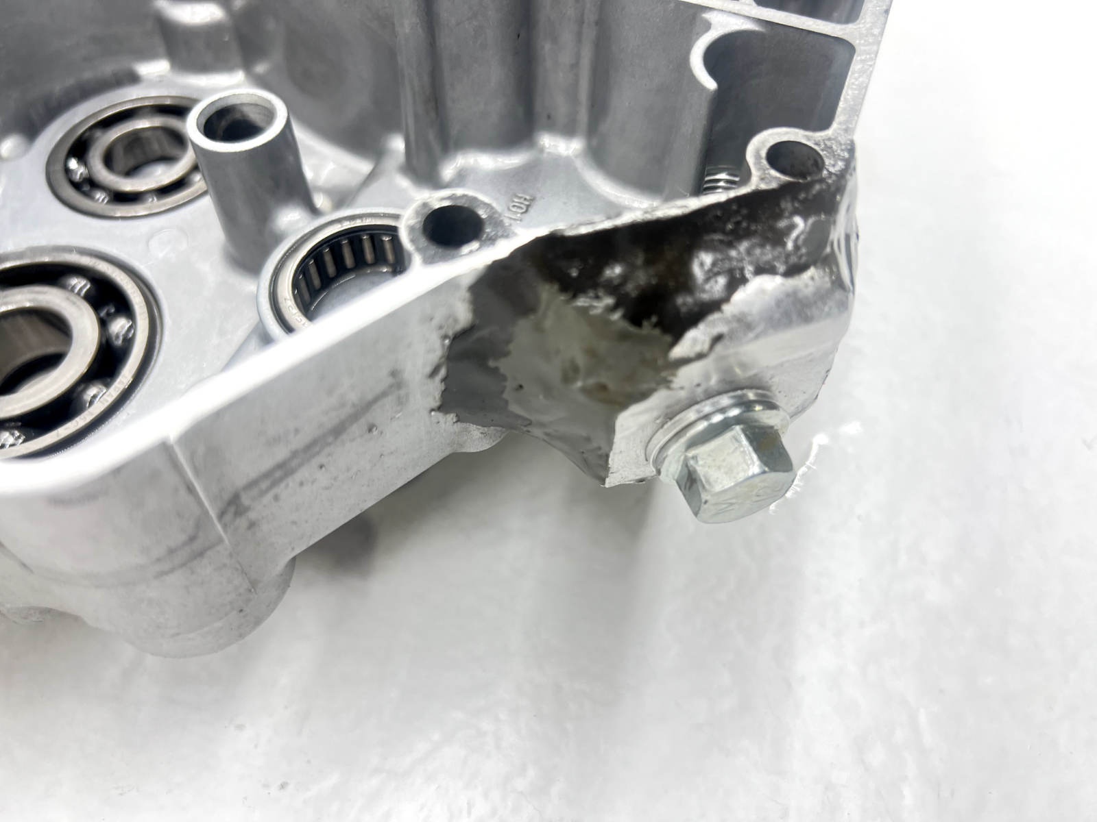 2007 Suzuki RMZ250 Engine Case Left Side Crank bottom End Motor lower (Damage)