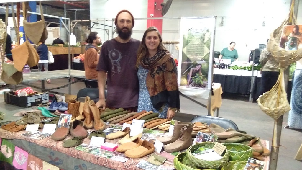 Joa & Lougaya selling barefoot shoes in Australia