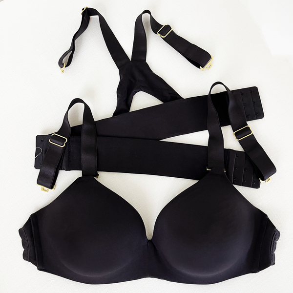 Essentials868 - 🚨NEW ARRIVALS🚨 Plain w/ Lace B Cup Bra •2 hooks back  enclosure. •Adjustable straps. •slightly padded •hooks cannot be removed.  Size: 32B -34B -36b -38B -34C -36C -38C -40C Price 