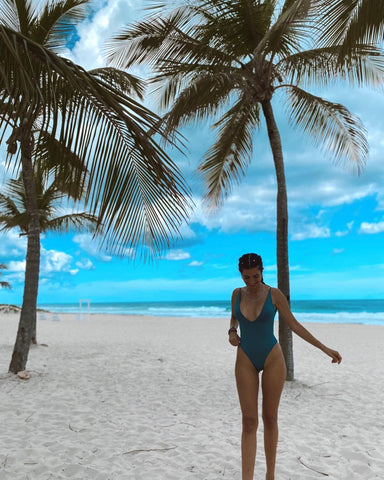 Actress Esha Gupta Poses In Super Curvy Bikini On Beach