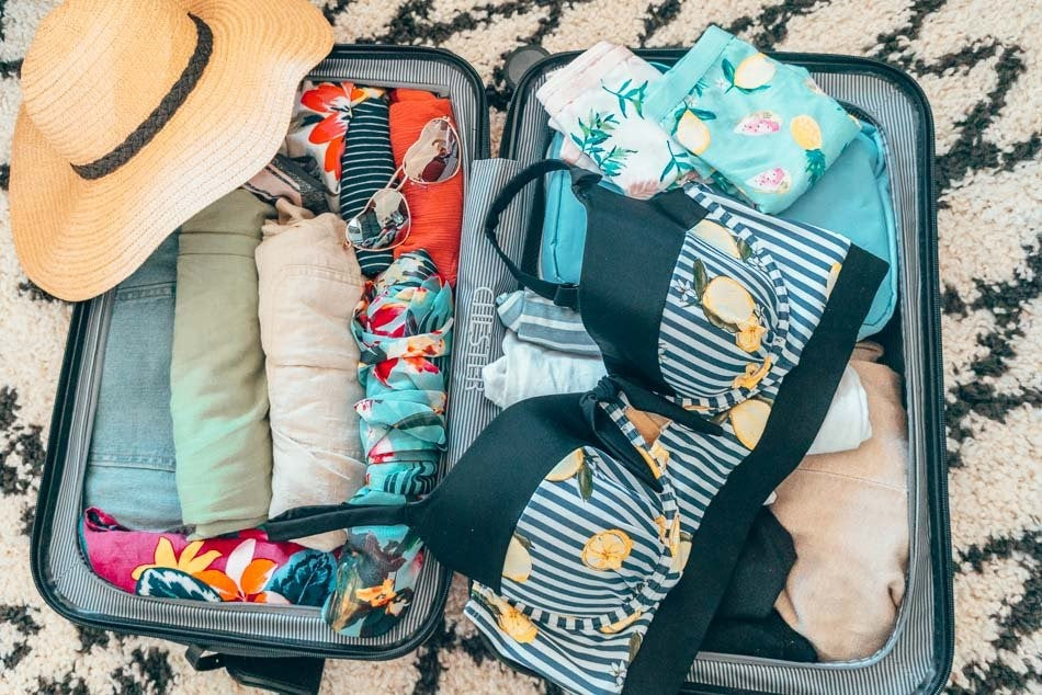 How to pack your swuimsuits for vacation