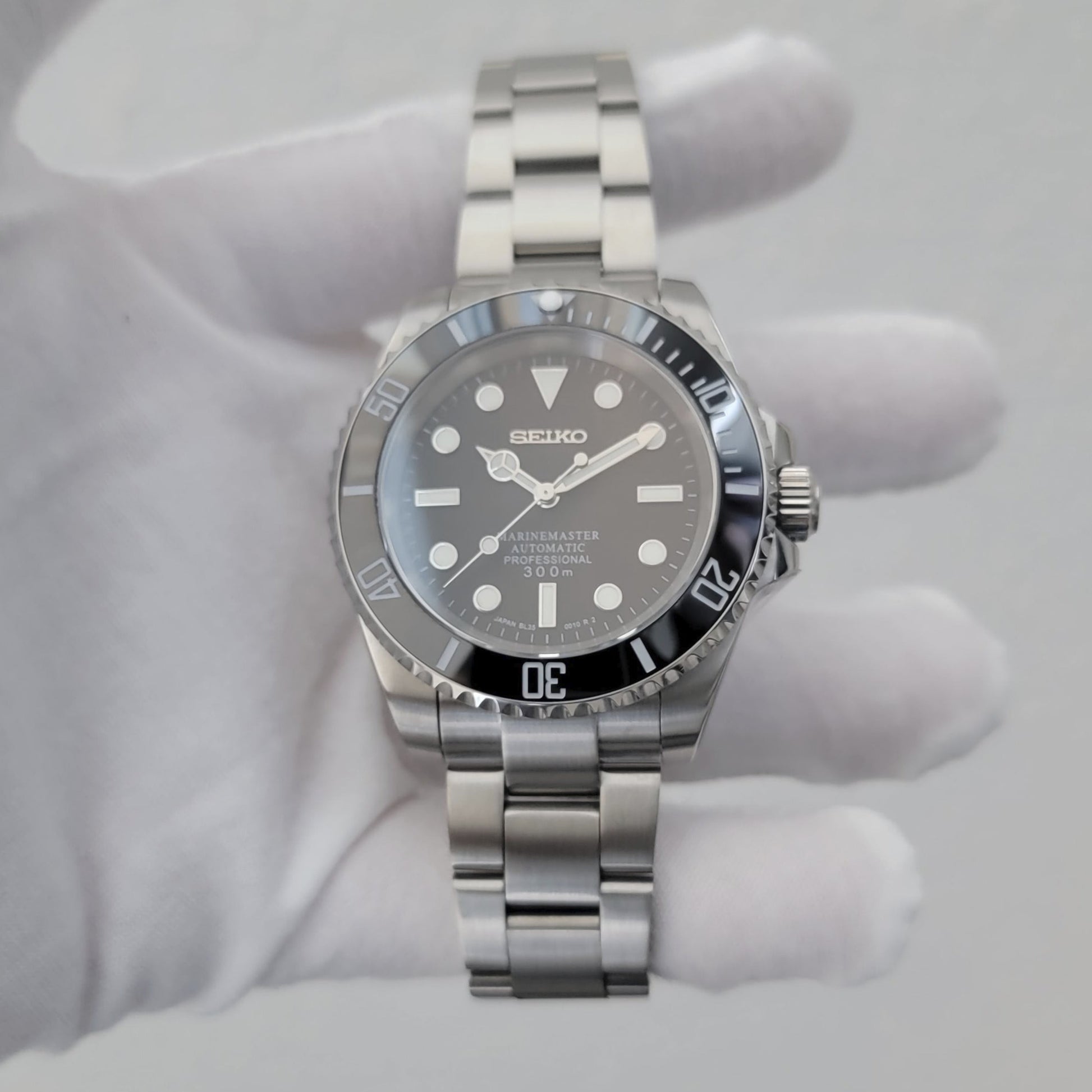 Seiko Sub No Date Diver Mod - Ceramic Bezel - Seiko NH35 Automatic Mov –  Alpine Mods