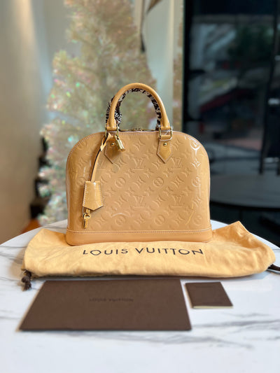 Louis Vuitton Monogram White Multicolor Judy MM 2Way Hand Bag – Reeluxs  Luxury