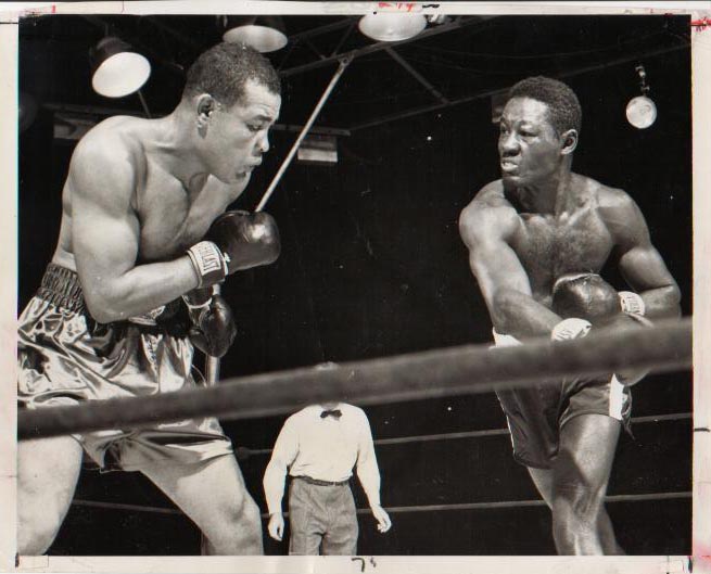 VINTAGE the Ring September 1951 Joe Louis Ezzard Charles 