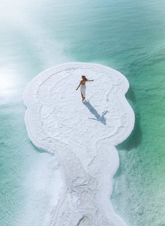 Salt islands at the Dead Sea