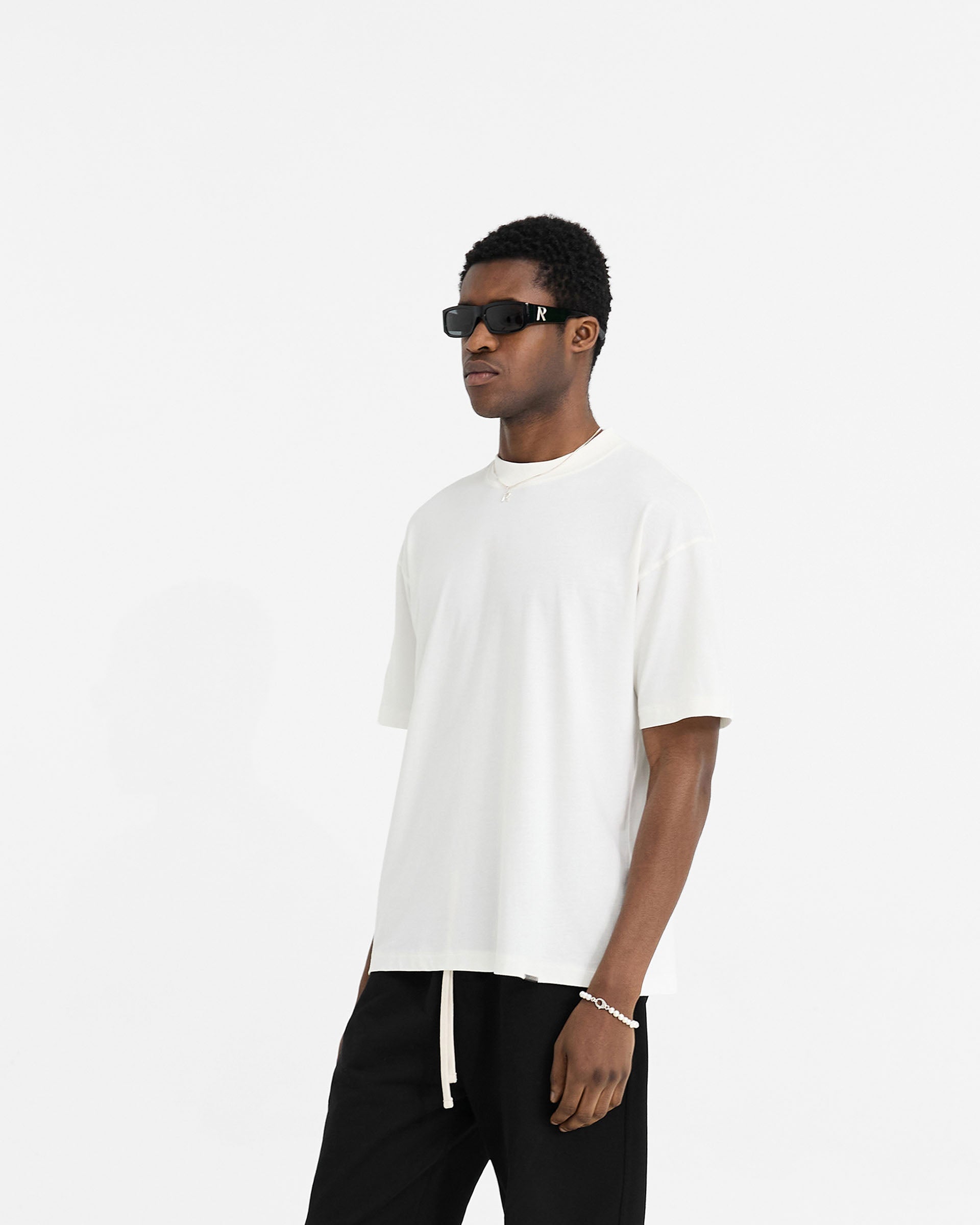Initial Rib Vest - Flat White | REPRESENT