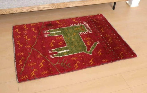 赤色のギャッベ（ギャベ）とペルシャ絨毯各種サイズ一覧ページ