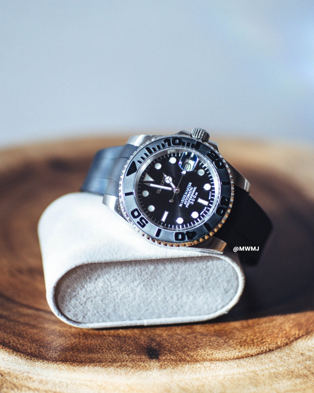 SEIKO Mod Yacht Master Mod Custom Build Silver/Black – My Watch Making  Journey