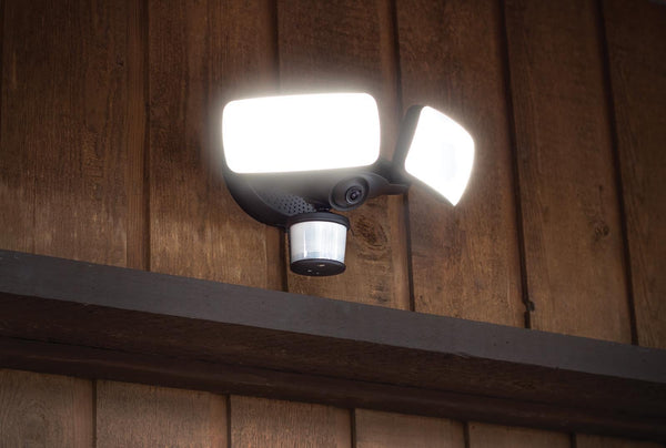 kuna maximus camera floodlight