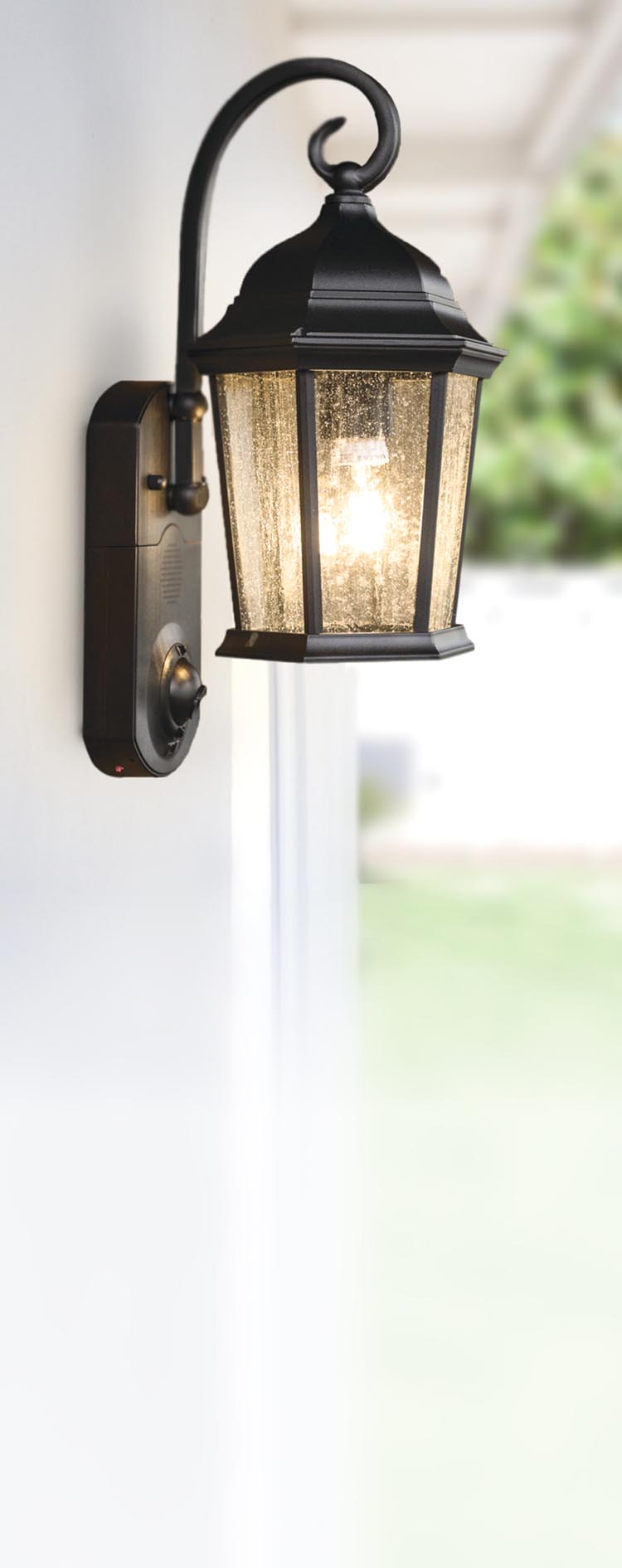 maximus kuna porch light