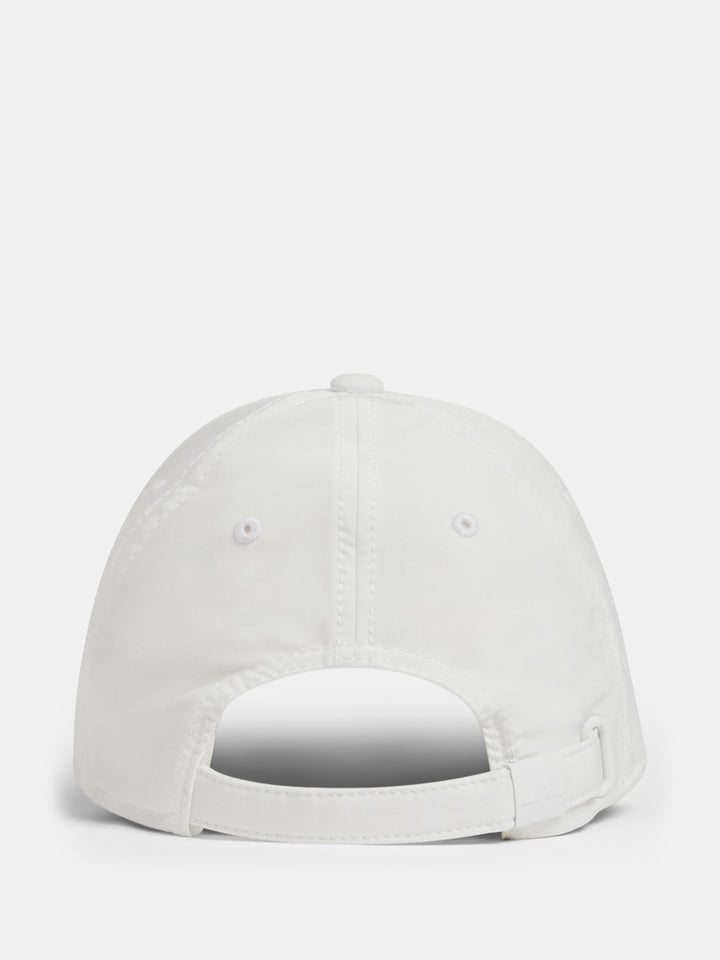 Anga Cap / White – J.Lindeberg