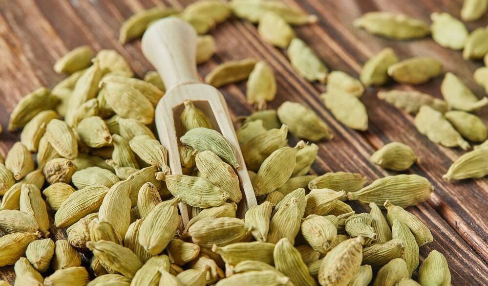 BENEFITS OF CARDAMOM FOR OUR BODY  Inveda