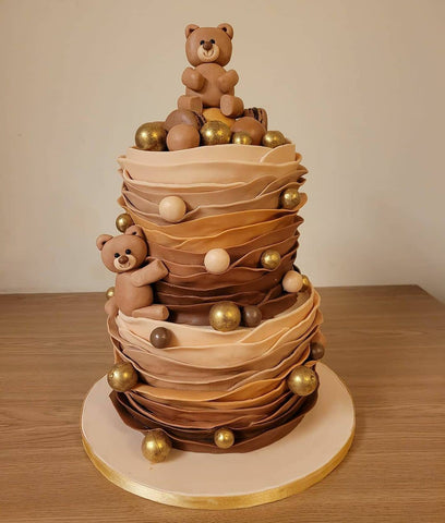 Creative Customised  bear theme cake