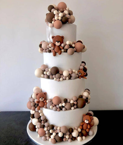 bear theme cake