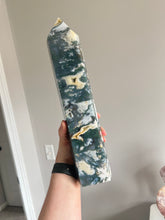 Load image into Gallery viewer, Druzy moss agate tower
