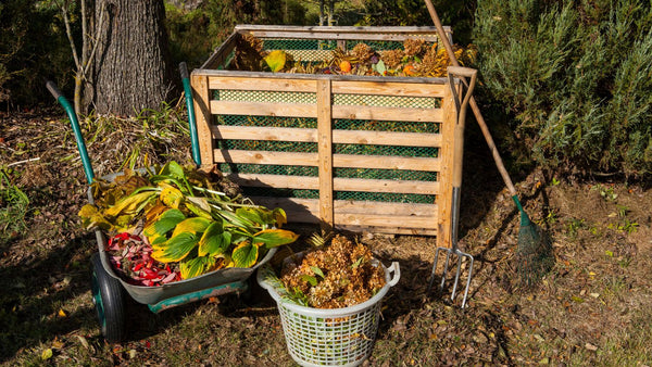 layered compost bin