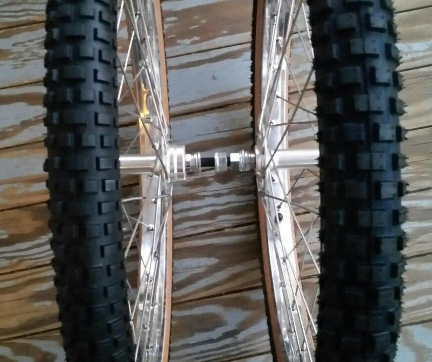 black bmx tires