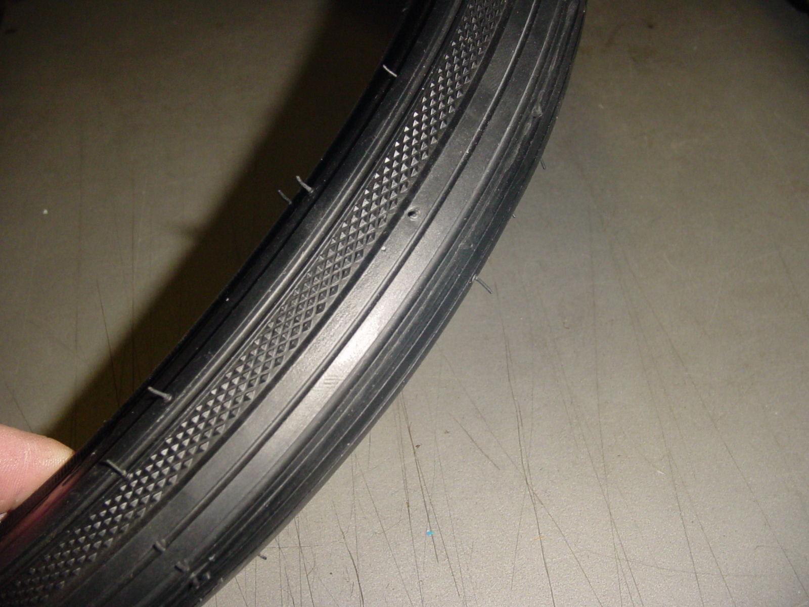 schwinn s6 tires