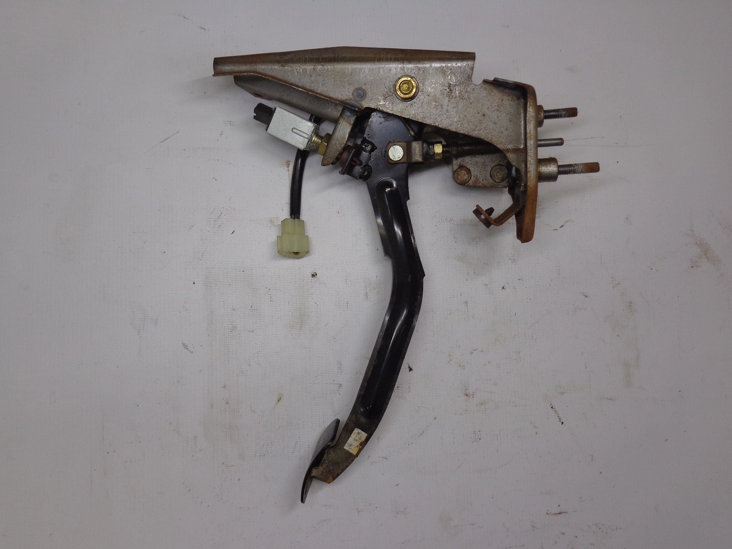 Pedal Assembly Clutch Manual Factory Used 1990-2005 NA and NB Mazda Miata